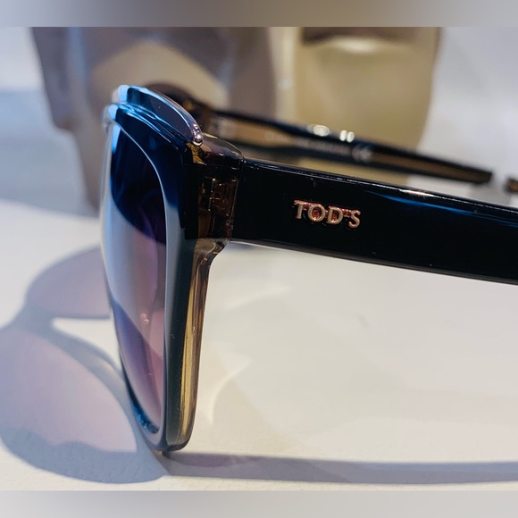 New Women’s Tod’s Sunglasses - Picture 8 of 8